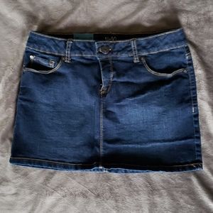 Jean size 28 mini skirt